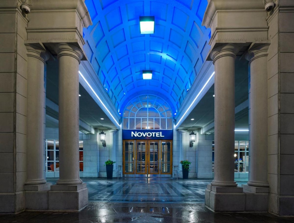 Novotel Toronto Centre Image 36
